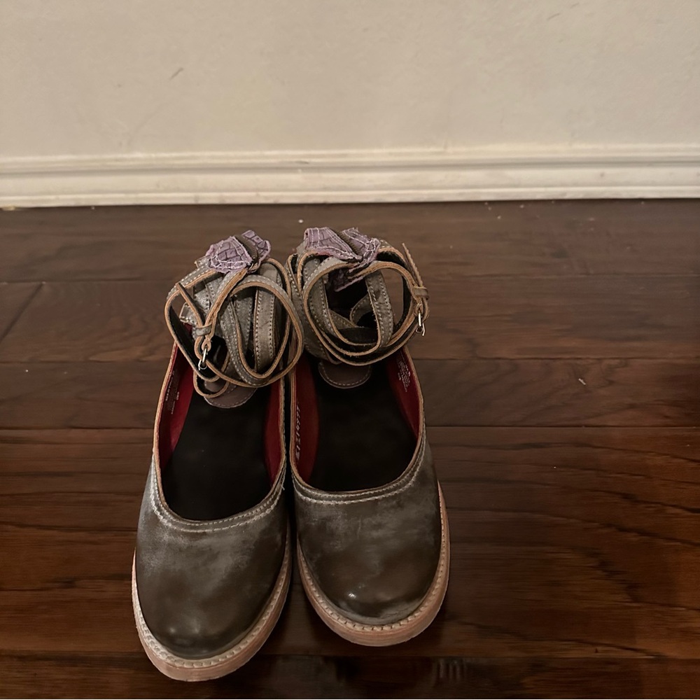 Freebird by Steve Madden- Martina Shoes